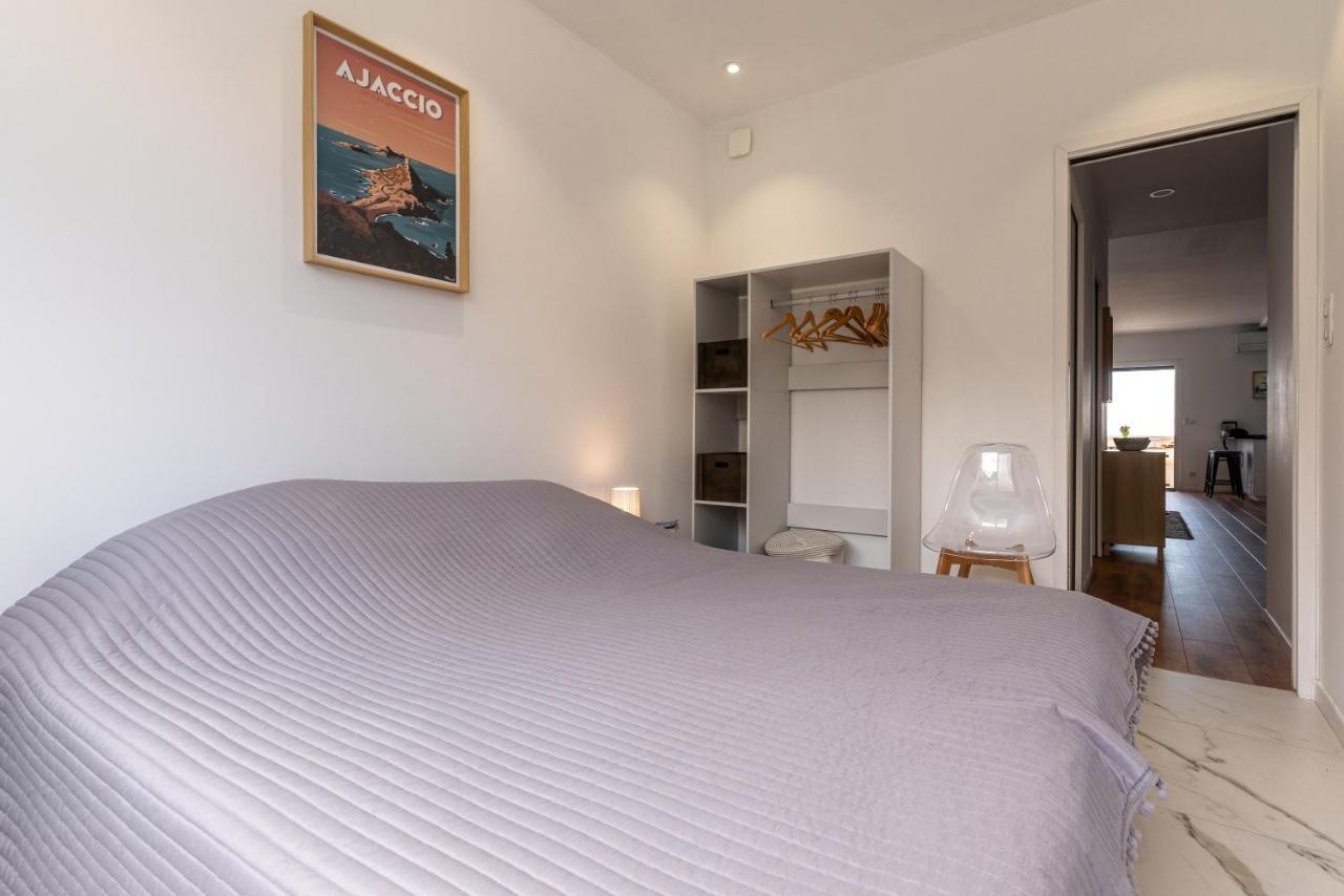 Magnifique Appartement Vue Mer, Spacieux Et Traversant Ajaccio  Exterior foto